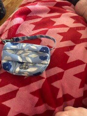 lug disco pouch in morning glory blue